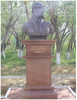 Көлжан Оразалиева мүсіні